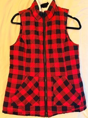 Maurice’s Red & Black Buffalo Plaid Quilted Zip Vest